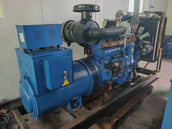 石狮100kW柴油发电机组使用多级机油有哪些优缺点？